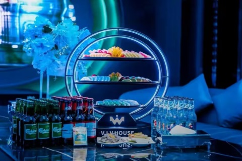 百色KTV好上班正在招聘,不缺客源不缺生意,只缺模特